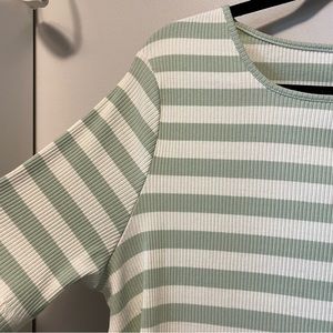 Splash | Matcha Green & White Top (US 12/14)